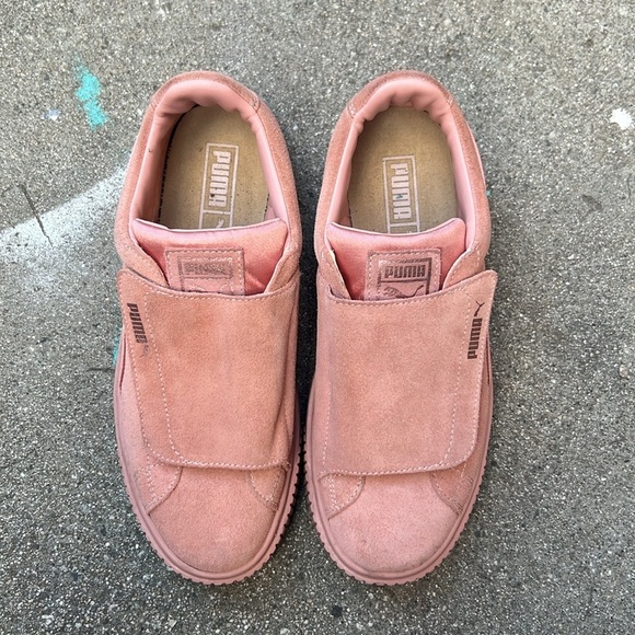 Puma Suede Platform Sneakers - Picture 5 of 6